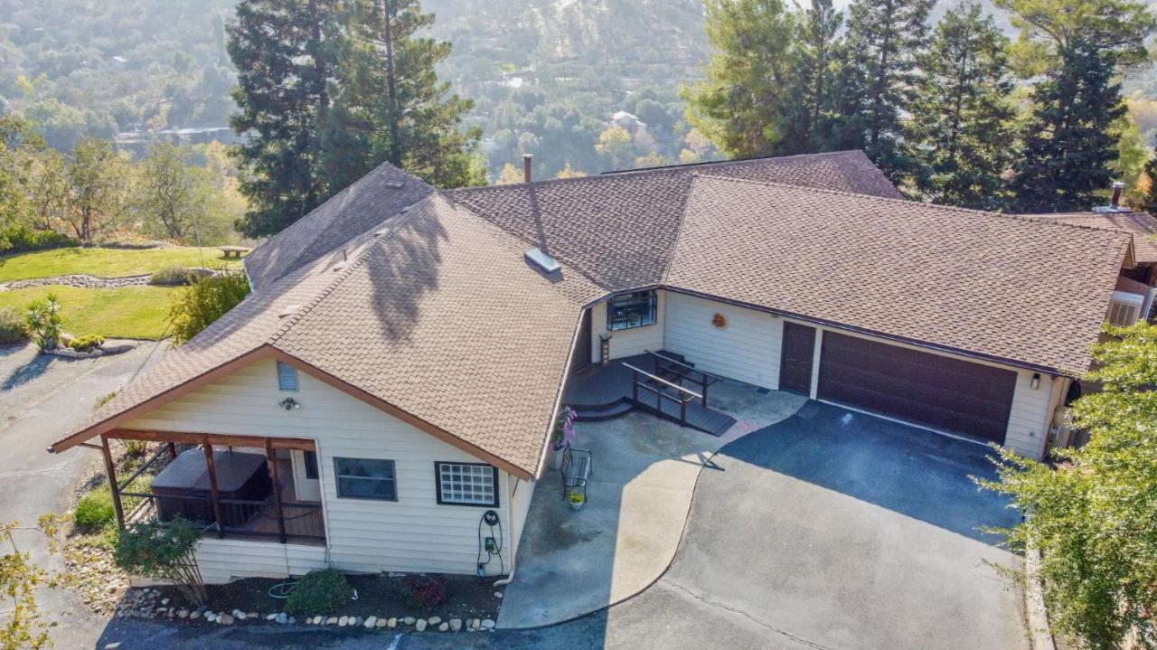 Villa Secluded Mtn Family Haven W/views & Arcade